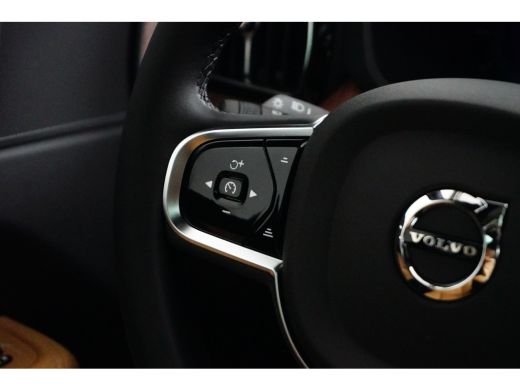 Volvo  XC60 T8 Plus Dark | Amber Leder | Luchtvering | Trekhaak | 360Cam | Pano | Nieuw | ActivLease financial lease