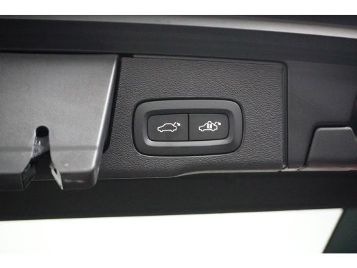Volvo  XC60 T8 Plus Dark | Amber Leder | Luchtvering | Trekhaak | 360Cam | Pano | Nieuw | ActivLease financial lease