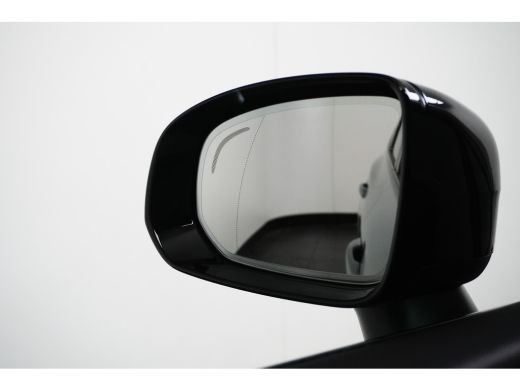 Volvo  XC60 T8 Plus Dark | Amber Leder | Luchtvering | Trekhaak | 360Cam | Pano | Nieuw | ActivLease financial lease