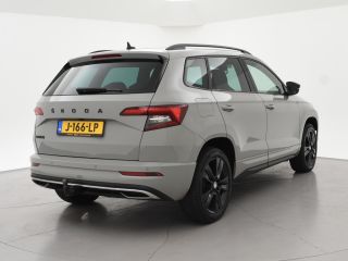 Skoda Karoq 1.5 TSI ACT 150 PK DSG AUT. SPORTLINE STEEL GREY + VIRTUAL COCKPIT | TREKHAAK | CAMERA | ADAPTIVE...