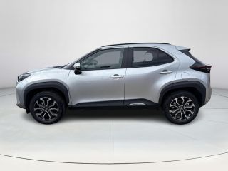 Toyota Yaris Cross 1.5 Hybrid 115 First Edition **STOEL EN STUURWIELVERWARMING/ KEYLESS/ ADAPTIEVE CRUISE CONTROL/ 3...