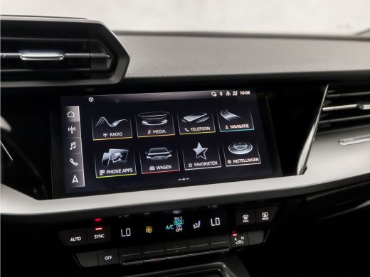 Audi A3 Limousine 30 TFSI Advanced Sport Automaat (GROOT NAVI, APPLE CARPLAY, CAMERA, ADAPTIVE CRUISE, LM... ActivLease financial lease