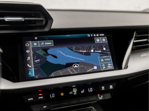 Audi A3 Limousine 30 TFSI Advanced Sport Automaat (GROOT NAVI, APPLE CARPLAY, CAMERA, ADAPTIVE CRUISE, LM... ActivLease financial lease