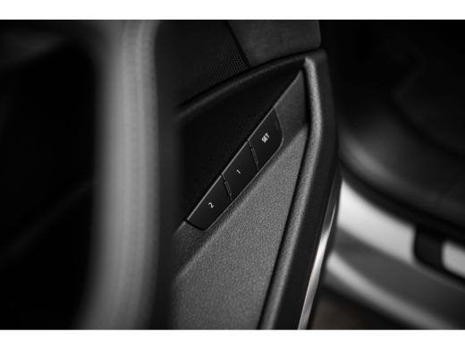 Audi e-tron 55 quattro S edition 408pk | Panoramadak | 360 Camera | 22" | B&O | Virtual Mirrors ActivLease financial lease