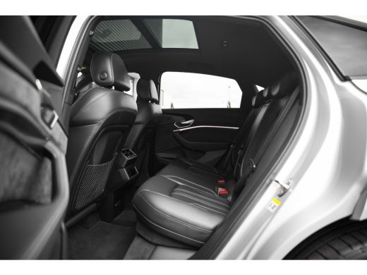 Audi e-tron 55 quattro S edition 408pk | Panoramadak | 360 Camera | 22" | B&O | Virtual Mirrors ActivLease financial lease