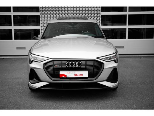 Audi e-tron 55 quattro S edition 408pk | Panoramadak | 360 Camera | 22" | B&O | Virtual Mirrors ActivLease financial lease