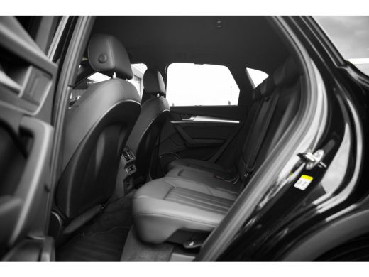 Audi Q5 50 TFSI e 299pk | Achteruitrijcamera | Tour & City | 21" | Keyless ActivLease financial lease