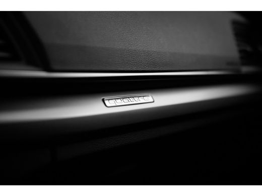 Audi Q5 50 TFSI e 299pk | Achteruitrijcamera | Tour & City | 21" | Keyless ActivLease financial lease