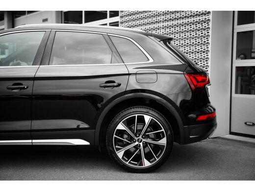 Audi Q5 50 TFSI e 299pk | Achteruitrijcamera | Tour & City | 21" | Keyless ActivLease financial lease