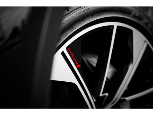 Audi Q5 50 TFSI e 299pk | Achteruitrijcamera | Tour & City | 21" | Keyless ActivLease financial lease