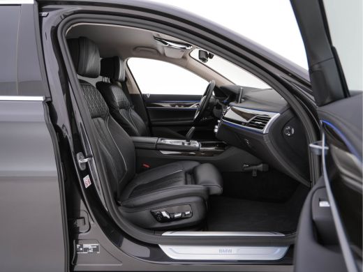 BMW 7 Serie 745e High Executive (INCL-BTW) *EXCLUSIV-NAPPA-LEATHER | LASER-LED | HEAD-UP | SOFT-CLOSE | BLIND... ActivLease financial lease