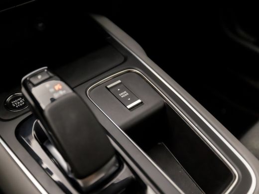 Citroën C5 Aircross 1.6 Plug-in Hybrid Sport Automaat 225 Pk (GROOT NAVI, APPLE CARPLAY, LEDEREN SPORTSTOELEN, CRUISE... ActivLease financial lease