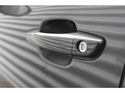 Citroën C5 Aircross 1.6 PLUG-IN HYBRID 225PK SHINE PACK AUTOMAAT / NAVI / LEDER / CLIMA / FULL-LED / PDC / 19" LMV / ... ActivLease financial lease