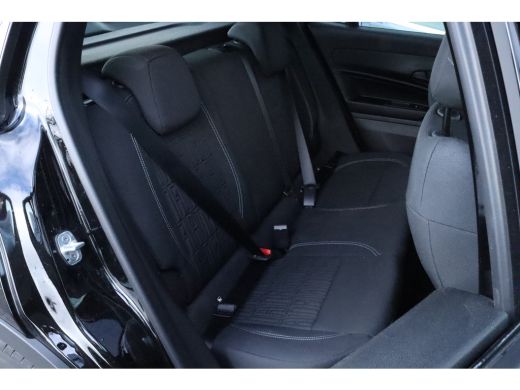 Fiat 600 1.2 Hybrid Urban PDC voor en achter | Camera | Dodehoekbewaking | Keyless Entry | Cruise | Climate ActivLease financial lease