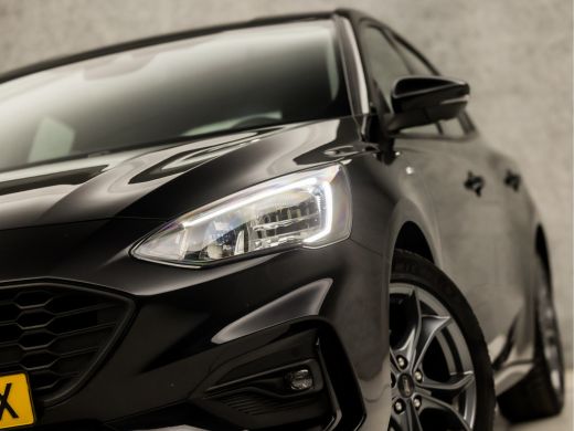 Ford Focus 1.0 EcoBoost ST Line Sport (APPLE CARPLAY, BLACK PAKKET, NAVIGATIE, SPORTSTOELEN, RODE STIKSELS, ... ActivLease financial lease