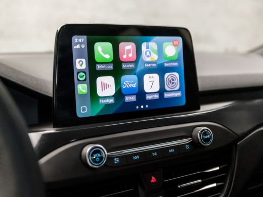Ford Focus 1.0 EcoBoost ST Line Sport (APPLE CARPLAY, BLACK PAKKET, NAVIGATIE, SPORTSTOELEN, RODE STIKSELS, ... ActivLease financial lease