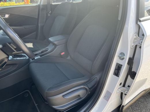 Hyundai Kona 1.6 GDI HEV Comfort | Rijklaarprijs! | Cruise Control  | Apple CarPlay/Android Auto | Climate con... ActivLease financial lease