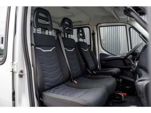Iveco Daily 35S18D 375 | 3.0 180PK | Hiab 013 | 3.5T Trekgewicht | Automaat | Climate | Camera | Euro 6 ActivLease financial lease