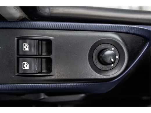 Iveco Daily 35S18D 375 | 3.0 180PK | Hiab 013 | 3.5T Trekgewicht | Automaat | Climate | Camera | Euro 6 ActivLease financial lease