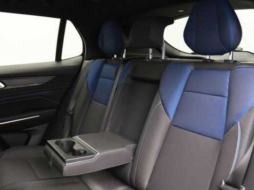 Lynk & Co 01 Plug-in Hybride 261PK AUT Panoramadak, 360 gr. camera, stoelverwarming, keyless, trekhaak, elek. ... ActivLease financial lease