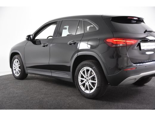 Mercedes-Benz GLA 180 Business Solution *1ste Eigenaar*Leer*Park assist*Navigatie* ActivLease financial lease