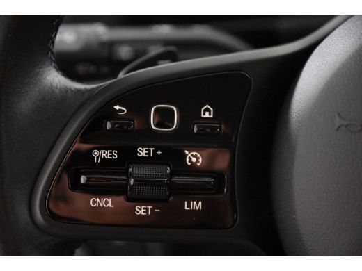 Mercedes-Benz GLA 180 Business Solution *1ste Eigenaar*Leer*Park assist*Navigatie* ActivLease financial lease