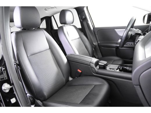 Mercedes-Benz GLA 180 Business Solution *1ste Eigenaar*Leer*Park assist*Navigatie* ActivLease financial lease