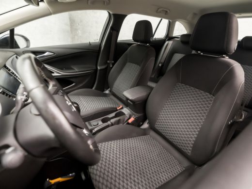 Opel Astra Sports Tourer 1.0 Sportline (GROOT NAVI, APPLE CARPLAY, CLIMATE, TREKHAAK, XENON, SPORTSTOELEN, B... ActivLease financial lease