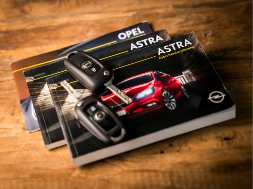 Opel Astra Sports Tourer 1.0 Sportline (GROOT NAVI, APPLE CARPLAY, CLIMATE, TREKHAAK, XENON, SPORTSTOELEN, B... ActivLease financial lease