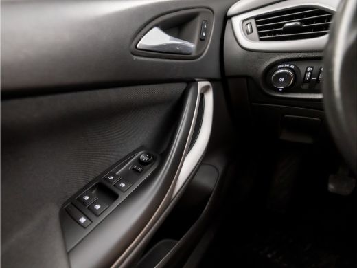 Opel Astra Sports Tourer 1.0 Sportline (GROOT NAVI, APPLE CARPLAY, CLIMATE, TREKHAAK, XENON, SPORTSTOELEN, B... ActivLease financial lease