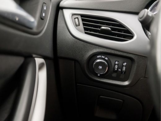 Opel Astra Sports Tourer 1.0 Sportline (GROOT NAVI, APPLE CARPLAY, CLIMATE, TREKHAAK, XENON, SPORTSTOELEN, B... ActivLease financial lease