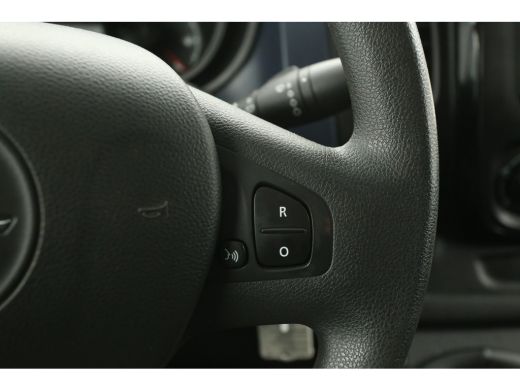 Opel Vivaro 1.6 CDTI L2H1 Airco Cruise Navigatie PDC 3 Persoons LED Elektrpakket Trekhaak ActivLease financial lease