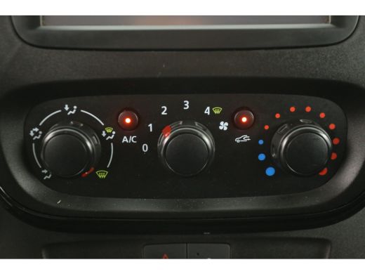 Opel Vivaro 1.6 CDTI L2H1 Airco Cruise Navigatie PDC 3 Persoons LED Elektrpakket Trekhaak ActivLease financial lease