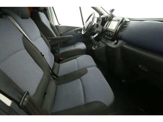 Opel Vivaro 1.6 CDTI L2H1 Airco Cruise Navigatie PDC 3 Persoons LED Elektrpakket Trekhaak ActivLease financial lease