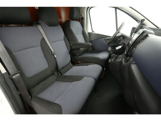 Opel Vivaro 1.6 CDTI L2H1 Airco Cruise Navigatie PDC 3 Persoons LED Elektrpakket Trekhaak ActivLease financial lease