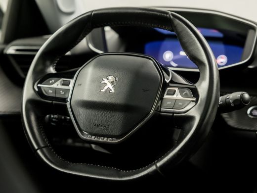 Peugeot 2008 1.2 PureTech GT-line (PANORAMADAK, VIRTUAL COCKPIT, APPLE CARPLAY, GROOT NAVI, CAMERA, TREKHAAK, ... ActivLease financial lease