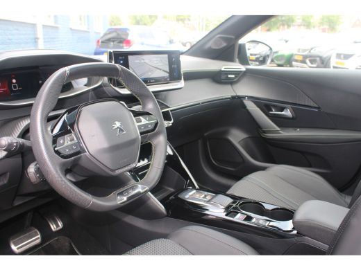Peugeot 208 1.2 PureTech GT | Automaat | Navigatie | Camera | Panoramadak | Adaptieve cruise | Full LED | ActivLease financial lease