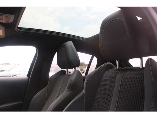 Peugeot 208 1.2 PureTech GT | Automaat | Navigatie | Camera | Panoramadak | Stoelverwarming | Full LED | ActivLease financial lease