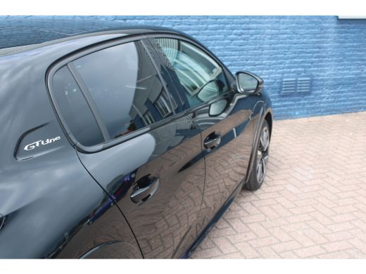 Peugeot 208 1.2 PureTech GT | Automaat | Navigatie | Camera | Panoramadak | Stoelverwarming | Full LED | ActivLease financial lease