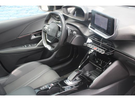 Peugeot 208 1.2 PureTech GT | Automaat | Navigatie | Camera | Panoramadak | Stoelverwarming | Full LED | ActivLease financial lease