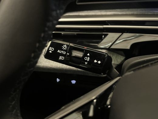 Peugeot 3008 1.2 Hybrid 145 Allure | 360 camera | Navigatie | Adaptieve cruise | Dodehoekbewaking | | Apple Ca... ActivLease financial lease