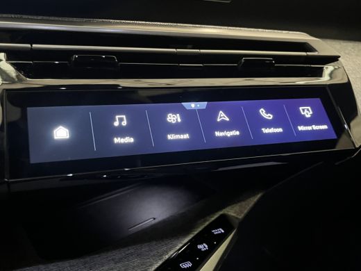 Peugeot 3008 1.2 Hybrid 145 Allure | 360 camera | Navigatie | Adaptieve cruise | Dodehoekbewaking | | Apple Ca... ActivLease financial lease