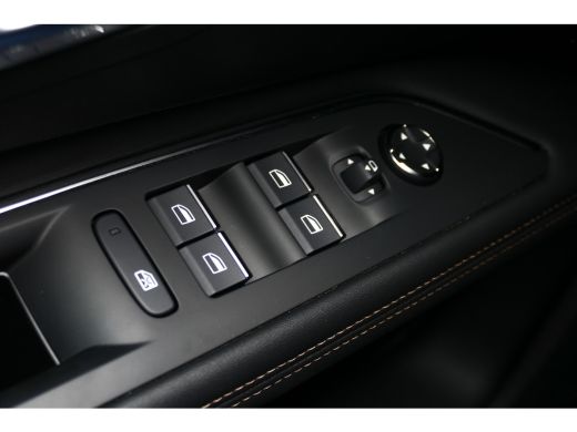 Peugeot 3008 1.2 PURETECH 130PK GT AUTOMAAT / NAVI / CLIMA / PDC / 18" LMV / CAMERA / ELEKTR. ACHTERKLEP / KEY... ActivLease financial lease