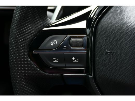 Peugeot 3008 1.2 PURETECH 130PK GT AUTOMAAT / NAVI / CLIMA / PDC / 18" LMV / CAMERA / ELEKTR. ACHTERKLEP / KEY... ActivLease financial lease