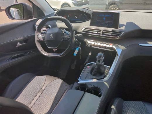 Peugeot 3008 1.2 PureTech Allure | Navigatie | Panorama/schuifdak | 19 Inch lichtmetaal | 1e Eigenaar | 52.000... ActivLease financial lease