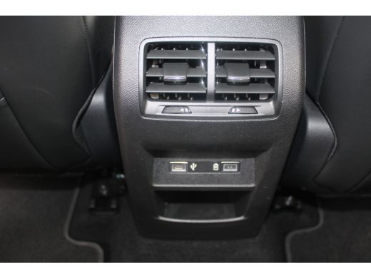 Peugeot 308 1.2 PureTech Allure Pack Business | Navigatie | Camera | Apple carplay | All season | Keyless | 1... ActivLease financial lease