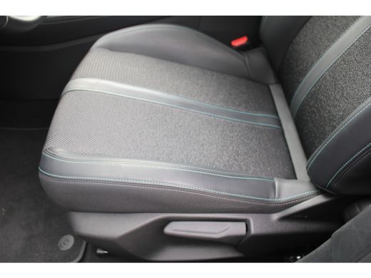 Peugeot 308 1.2 PureTech Allure Pack Business | Navigatie | Camera | Apple carplay | All season | Keyless | 1... ActivLease financial lease