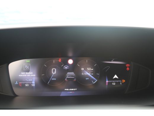 Peugeot 308 1.2 PureTech Allure Pack Business | Navigatie | Camera | Apple carplay | All season | Keyless | 1... ActivLease financial lease