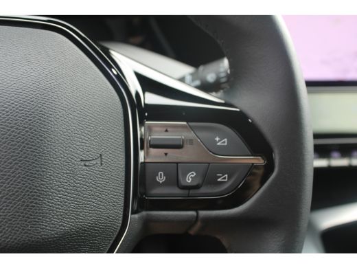 Peugeot 308 1.2 PureTech Allure Pack Business | Navigatie | Camera | Apple carplay | All season | Keyless | 1... ActivLease financial lease