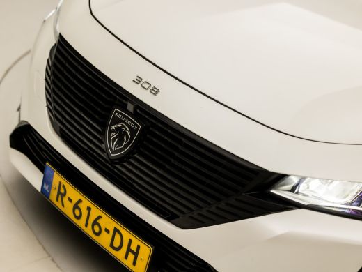 Peugeot 308 SW 1.2 PureTech Sport (APPLE CARPLAY, GROOT NAVIGATIE, STOELVERWARMING, KEYLESS START, LED KOPLAM... ActivLease financial lease